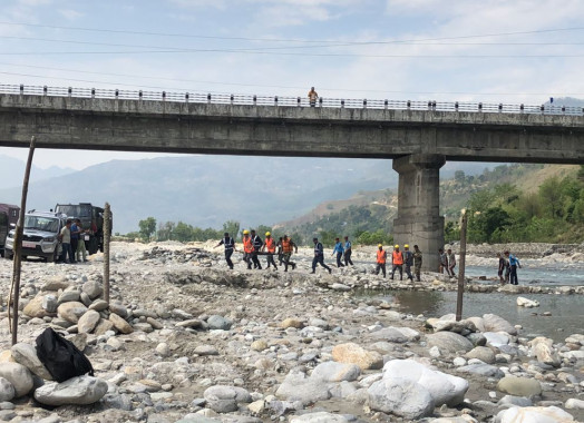 बर्षायाममा पानीबाट हुने विपद् न्यूनीकरणका लागि अछाम जिल्लाको साँफेवगर स्थित बुढीग‌ंगा नदीमा गरिएको  विपद् प्रतिकार्य पूर्व तयारी अभ्यास ।